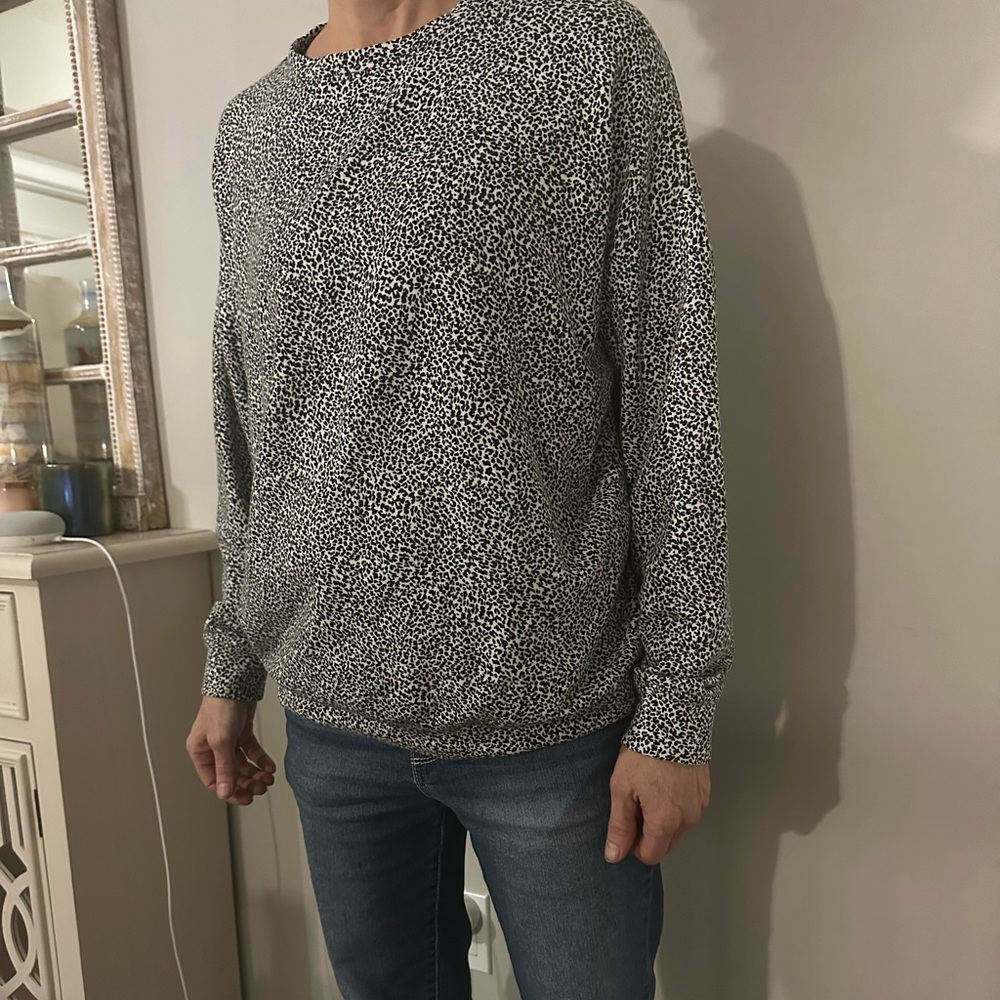Athleta Wonen's Studio to Street Crewneck Pullover Sweatshirt